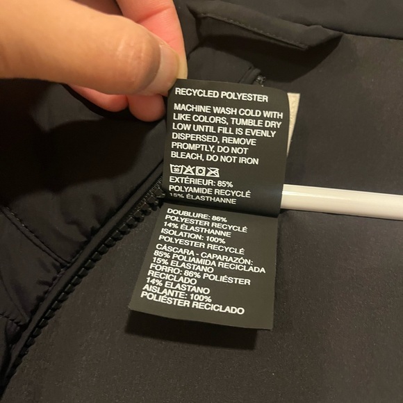 NWT Vuori Canyon Jacket - Picture 10 of 10